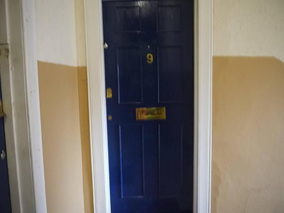 גלאזגו Fabulous Location, One Bedroom West End Flat, Just Off Byres Rd, Close To Sec & Hydro מראה חיצוני תמונה