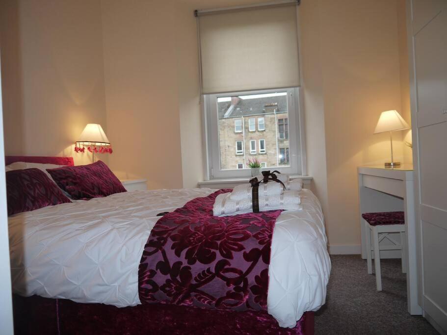 גלאזגו Fabulous Location, One Bedroom West End Flat, Just Off Byres Rd, Close To Sec & Hydro מראה חיצוני תמונה